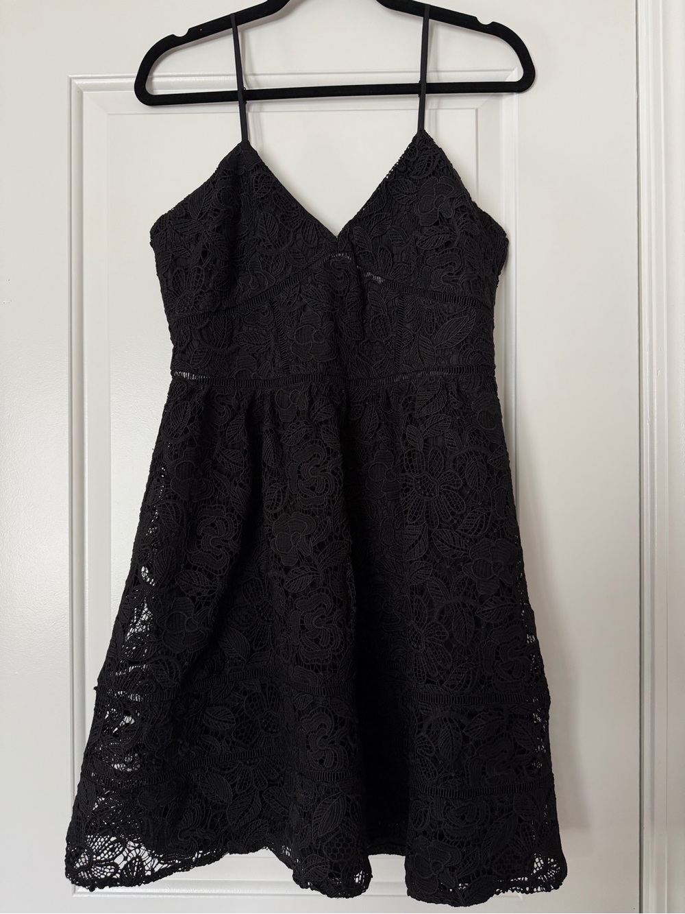 BB Dakota floral lace mini dress - Picture 2 of 14